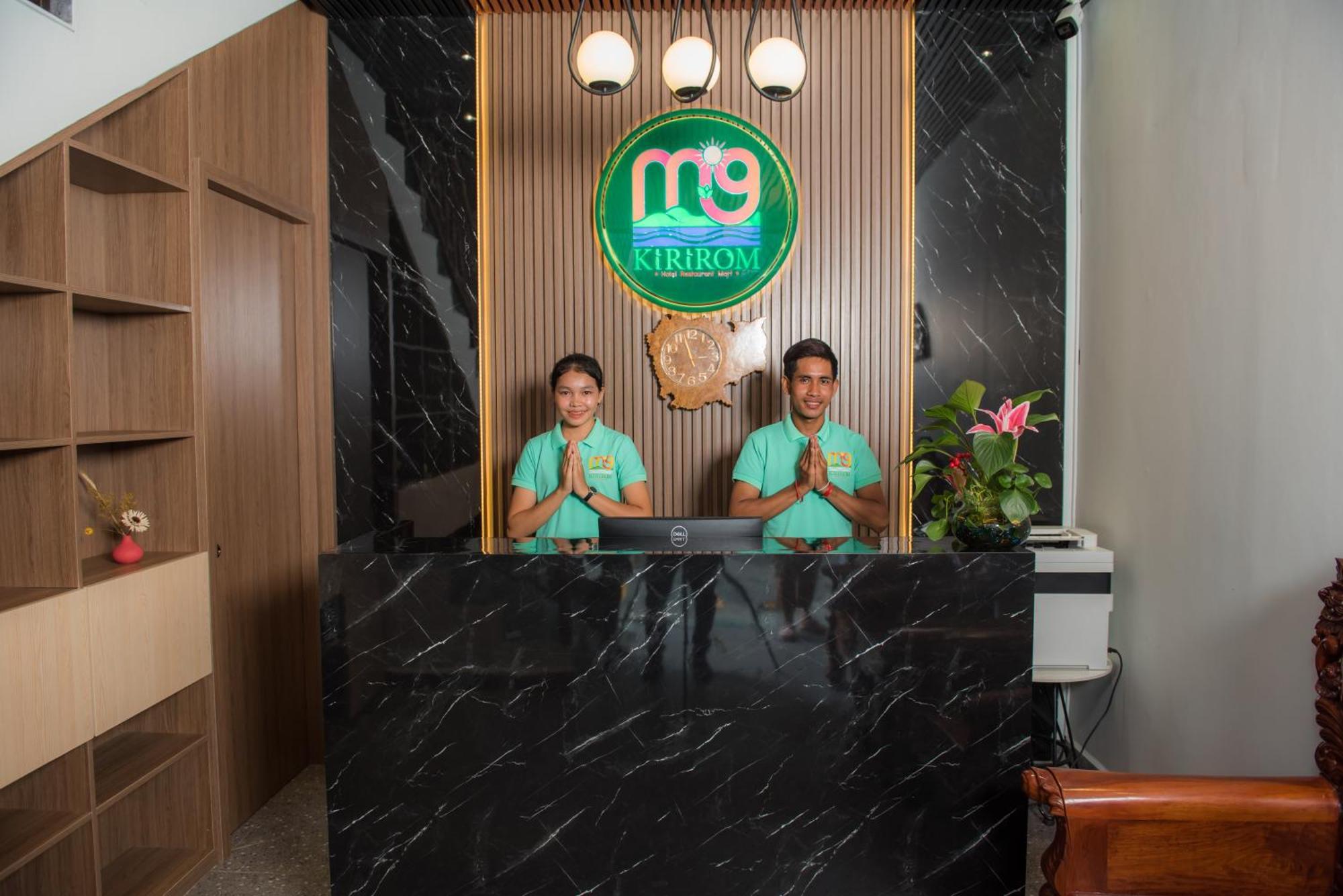 M9 Kirirom Hotel Phnom Penh Exteriör bild