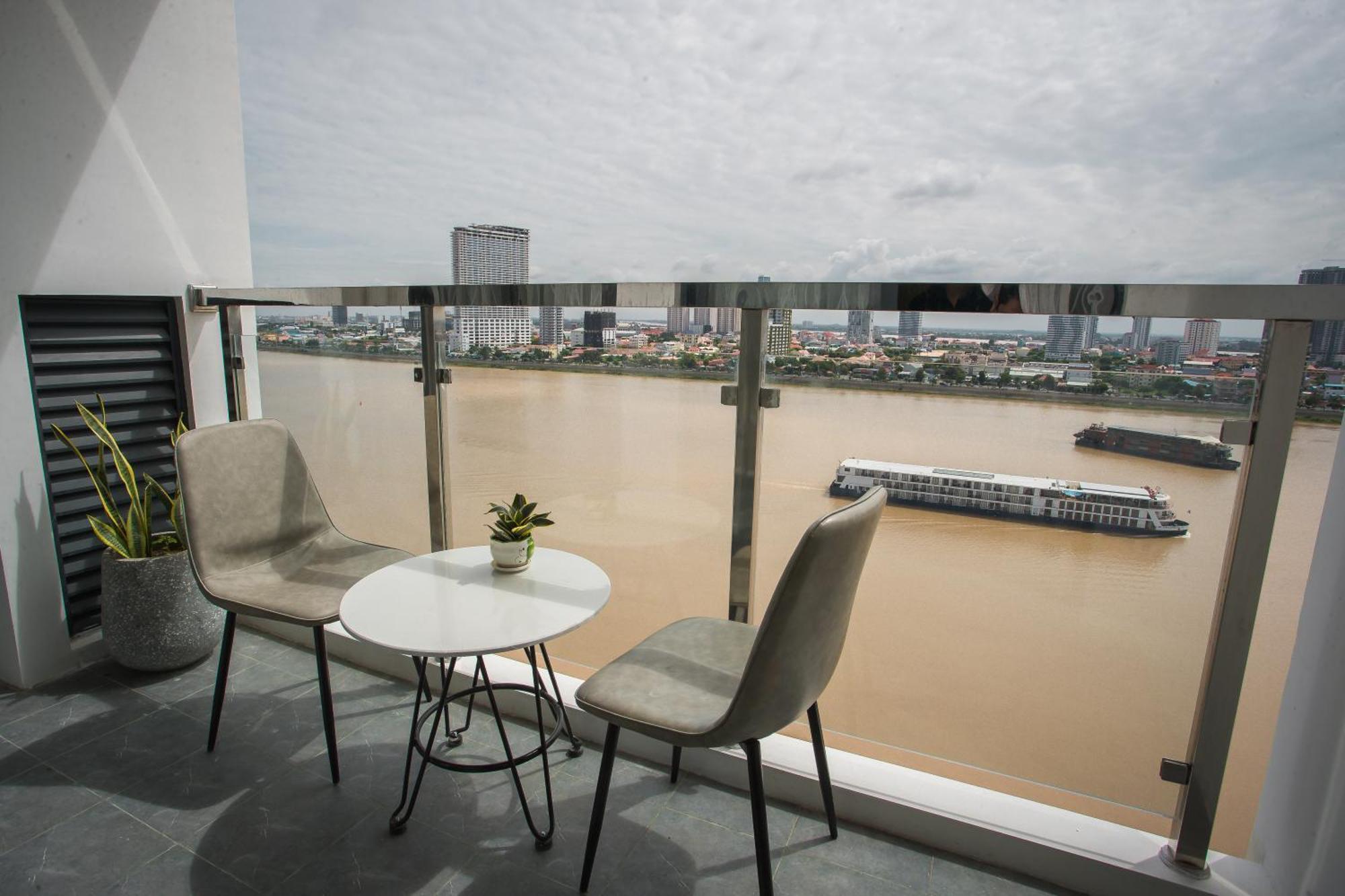 M9 Kirirom Hotel Phnom Penh Exteriör bild